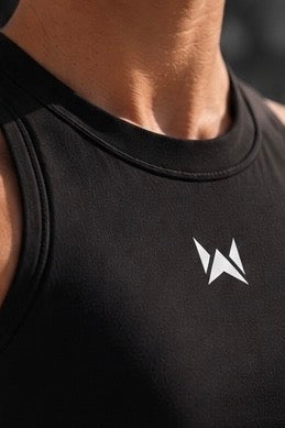 ADAPT HYBRID CROP TOP - NEGRO
